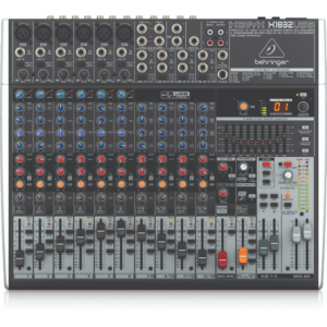 MESA DE SOM BEHRINGER XENYX QX1832USB